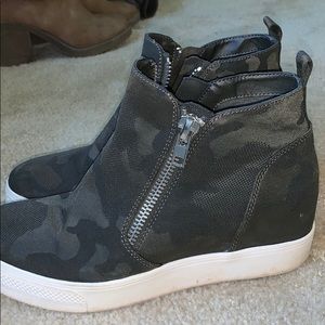 Steve Madden Camo Wedgie Sneakers